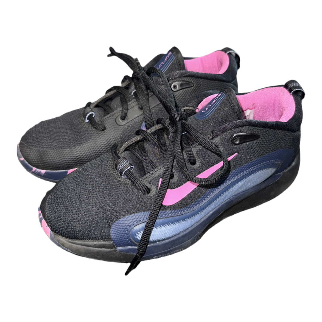 ISoFly sneakers by Nike size 4y