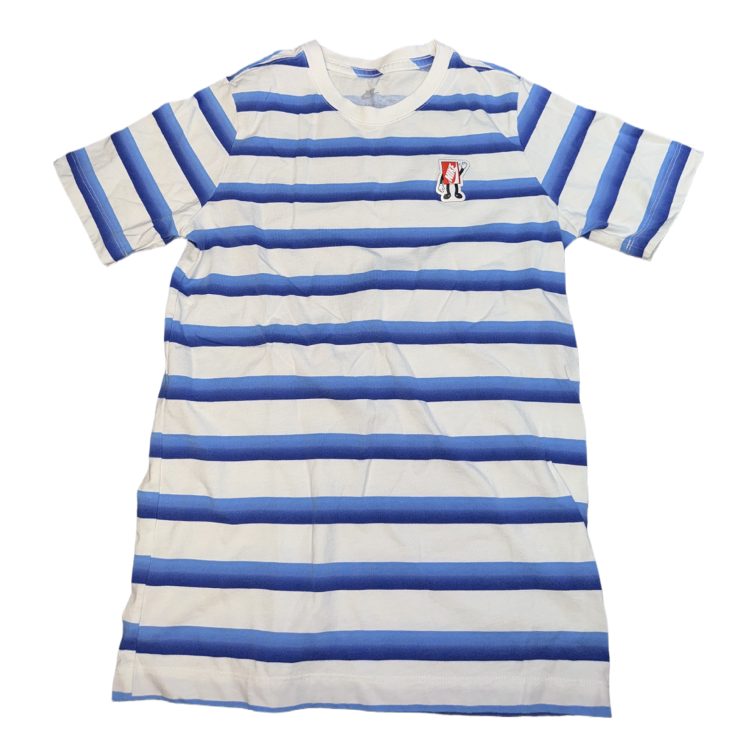 Short sleeve by Nike size 14-16