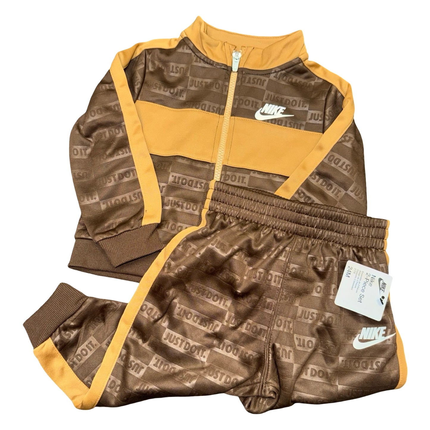 NWT 2 piece set by Nike size 24m