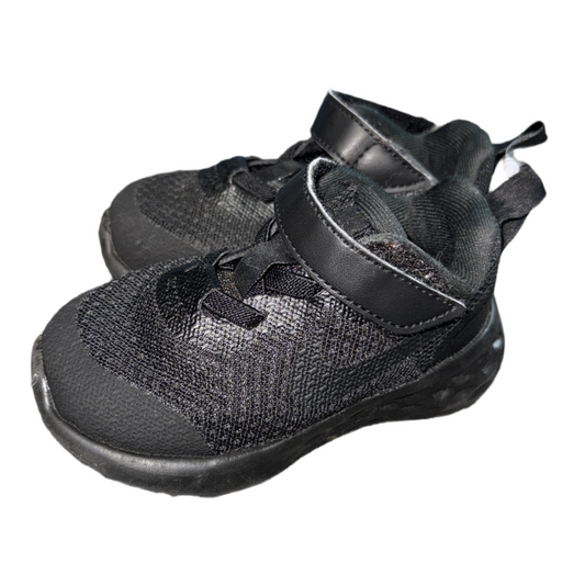 Sneakers by Nike size 5c