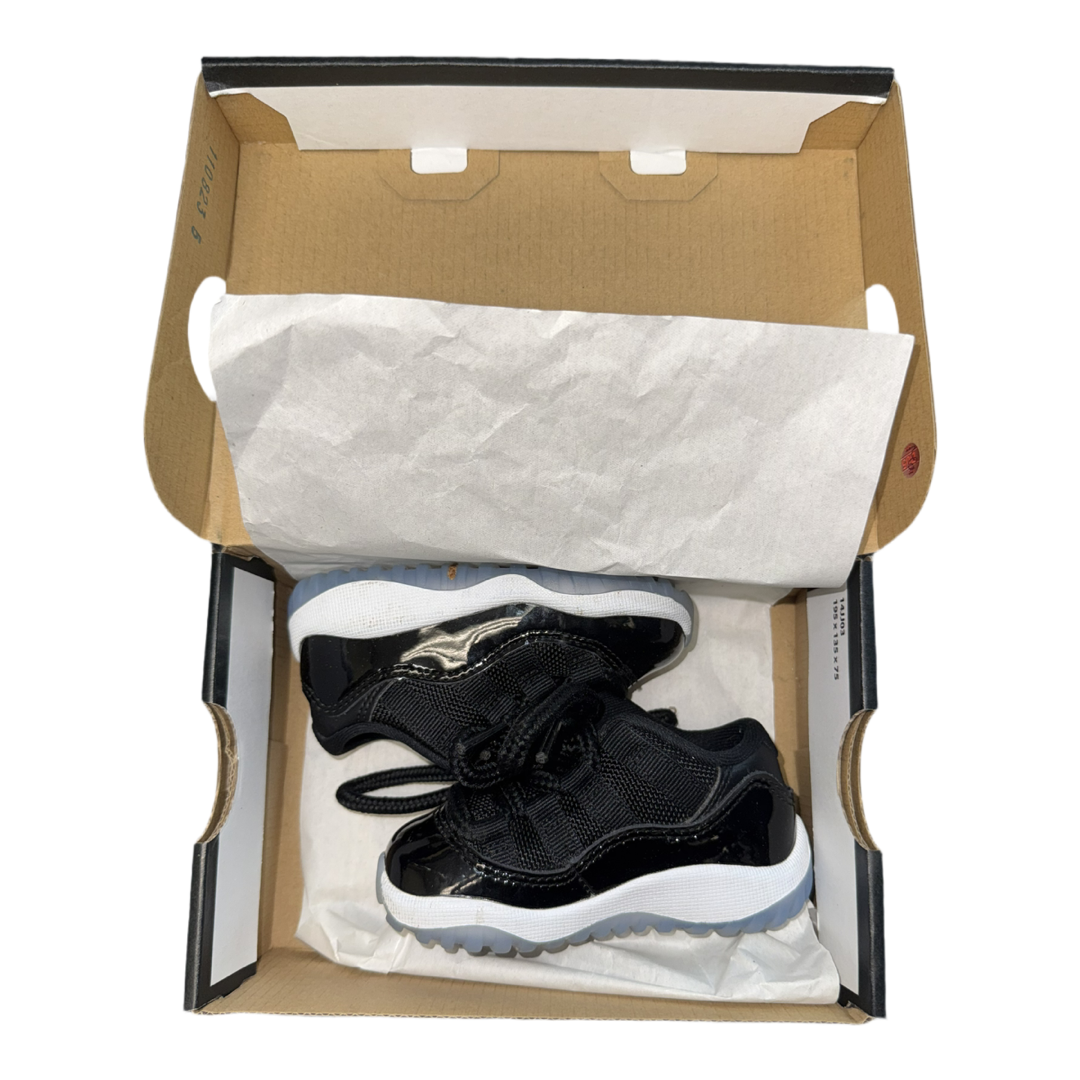 Jordan 11 Lows size 5c