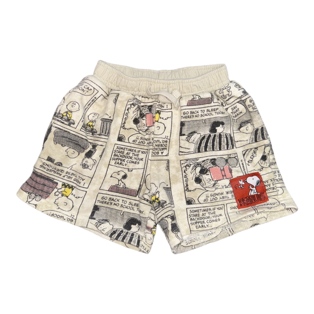 Peanuts shorts size 4
