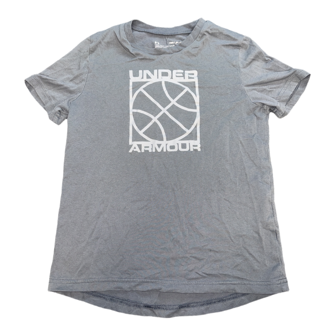 Short sleeve by Under Armour size 7-8