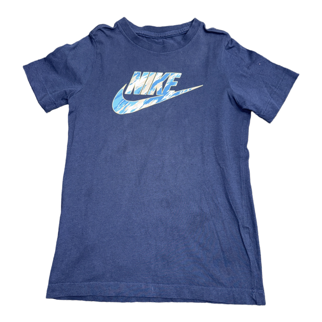 Short sleeve by Nike size 8-9