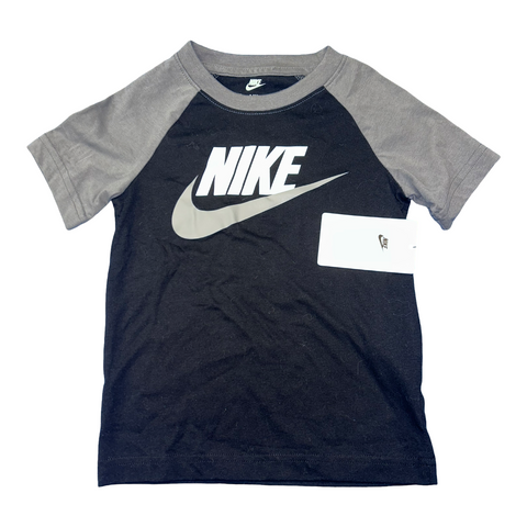 NWT Short sleeve by Nike size 4