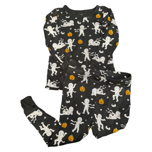 2 Piece halloween pajama set by Caden Lane size 18-24m