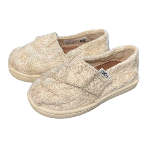 Tom’s size 5c