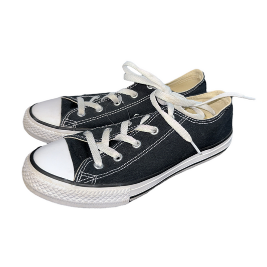 Converse size 3y