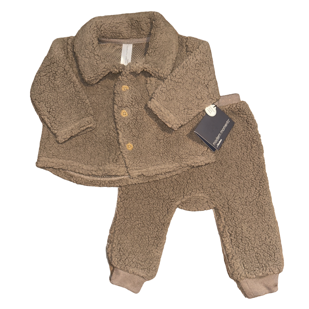 NWT 2 piece set by Modern Moments size 3-6m