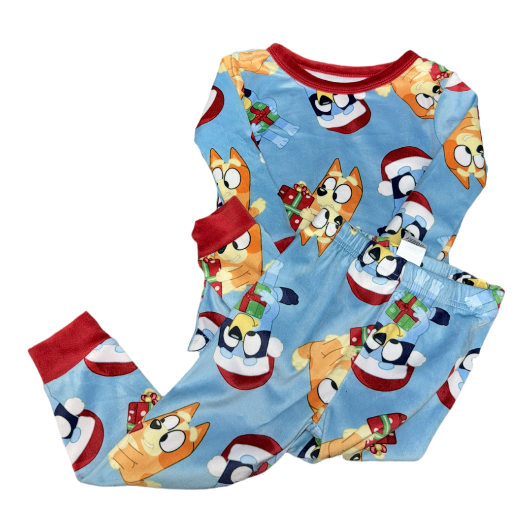 2 Piece Bluey holiday pajama set size 3