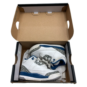 Jordan 4s size 7c