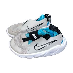 Sneakers by Nike size 6c