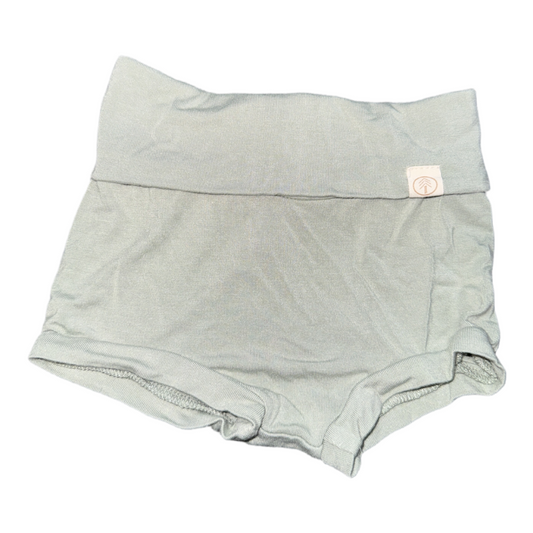 Shorts by Tenth and Pine size 6-12m