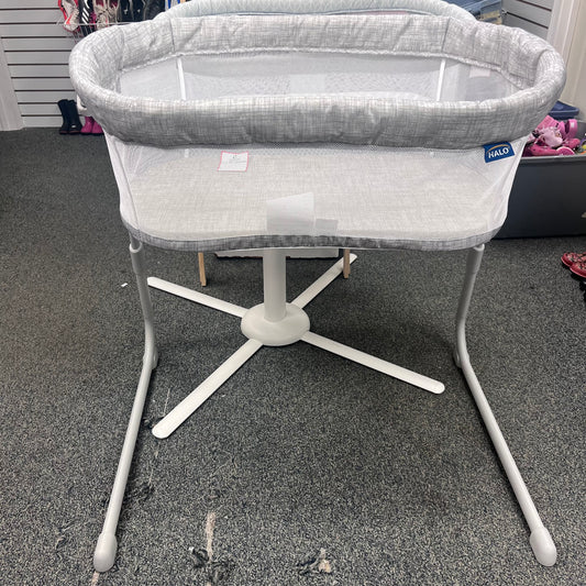 Halo flex bassinet