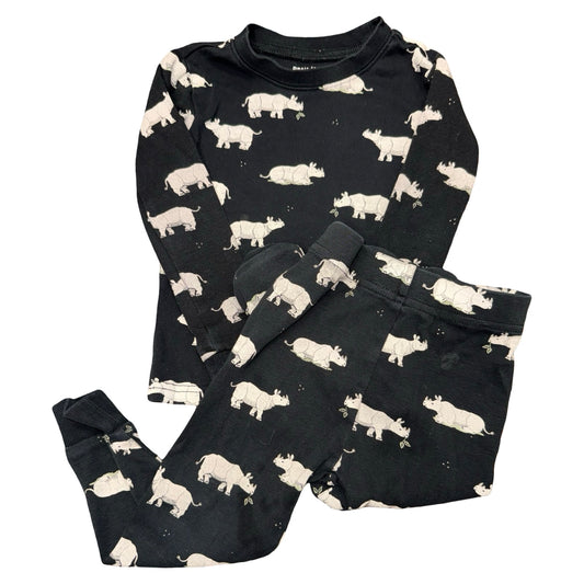 2 Piece pajama set by Petit Lem size 2