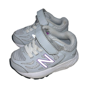 Sneakers by New Balance size 2