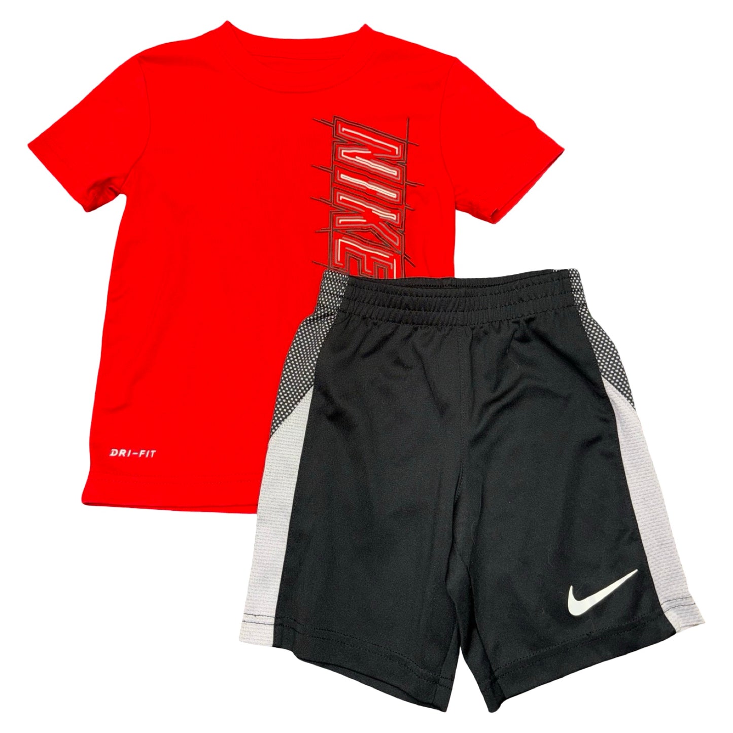2 Piece set by Nike size 5