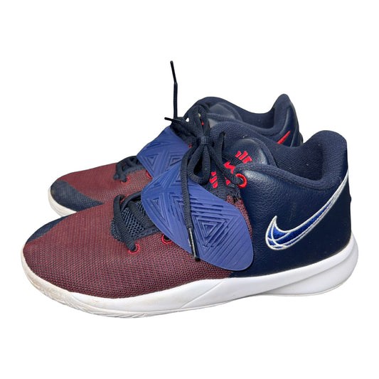 Sneakers by Nike size 5.5y