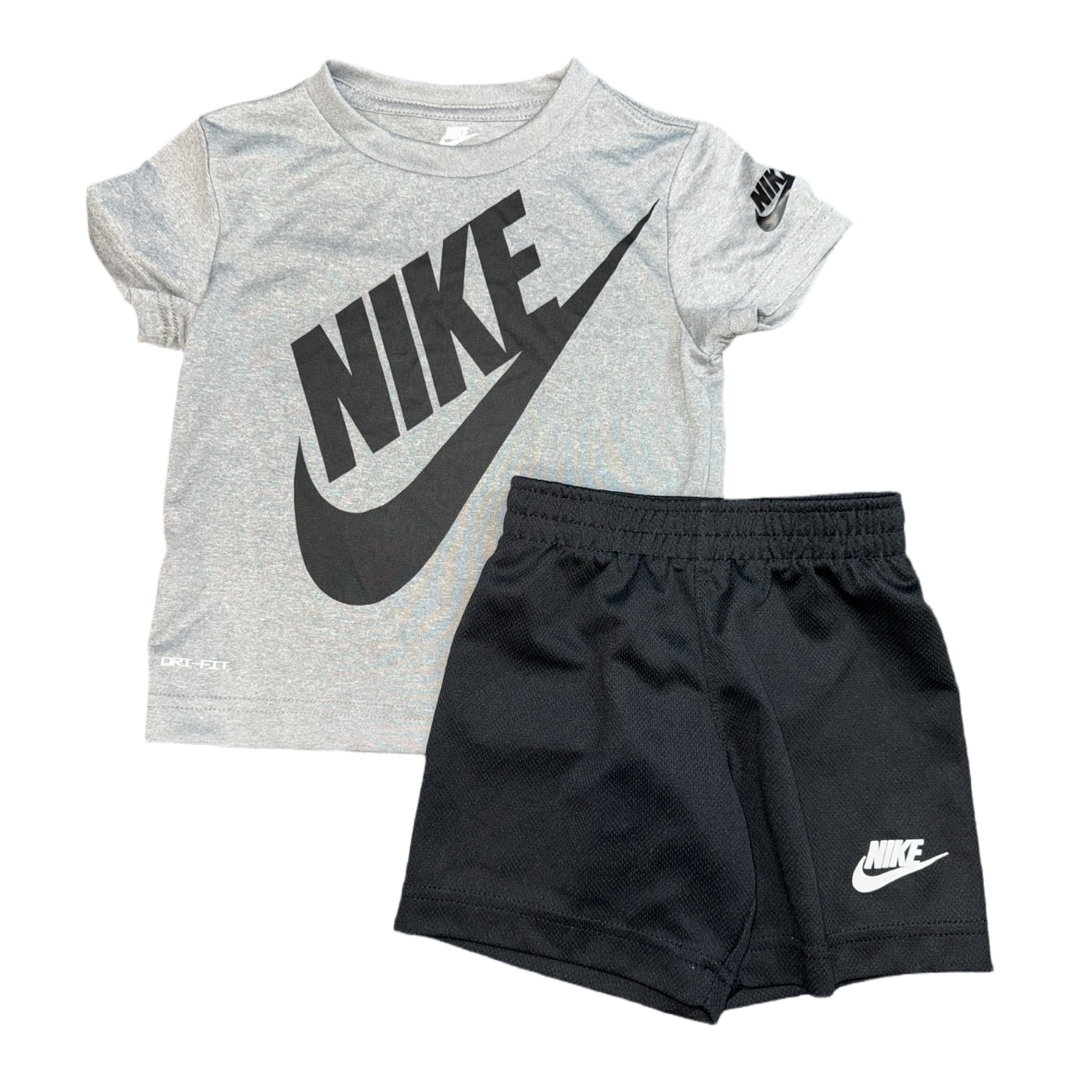 2 Piece set by Nike size 3