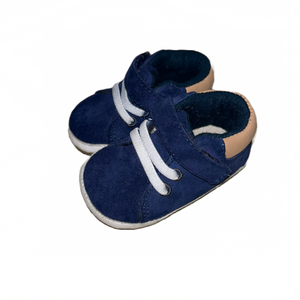 Sneakers by Robeez size 0-3m