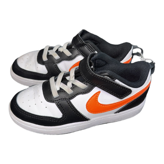 Sneakers by Nike size 10