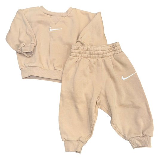 2 Piece set by Nike size 12m