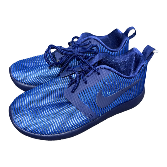 Sneakers by Nike size 13