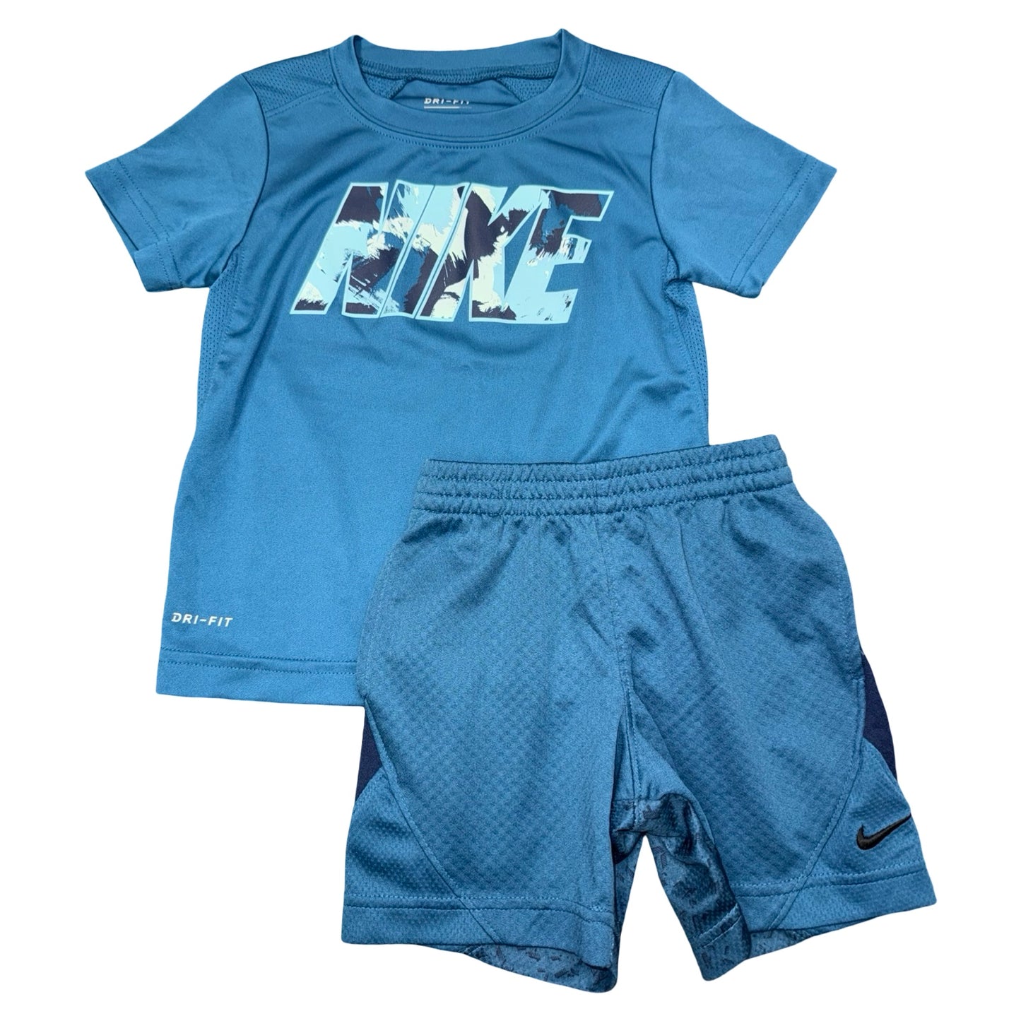 2 Piece set by Nike size 3