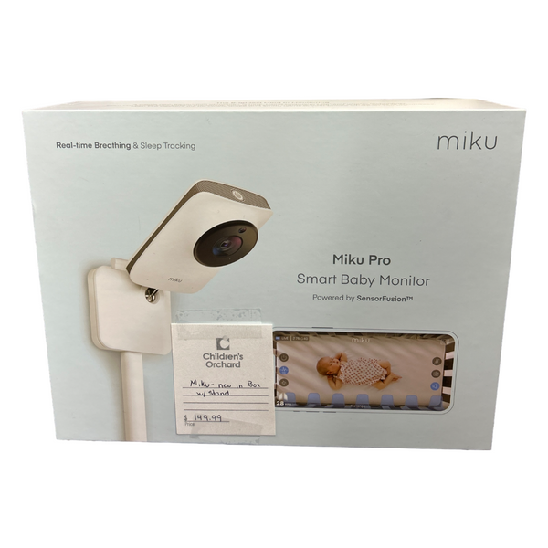 NWT Miku Pro smart baby monitor w/ stand