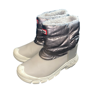 Snow boots by Hunter size 12-1