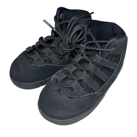 Sneakers by Jordan size 8