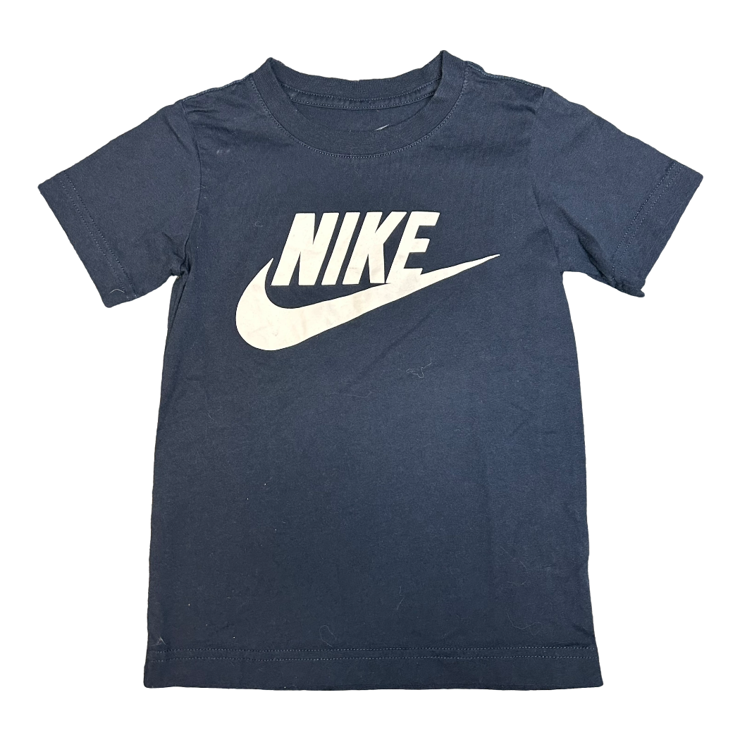 Short sleeve shirt by Nike size 7
